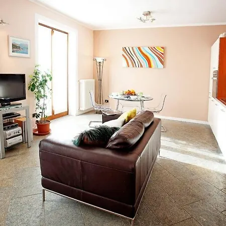 Apartament Giallo Casa *